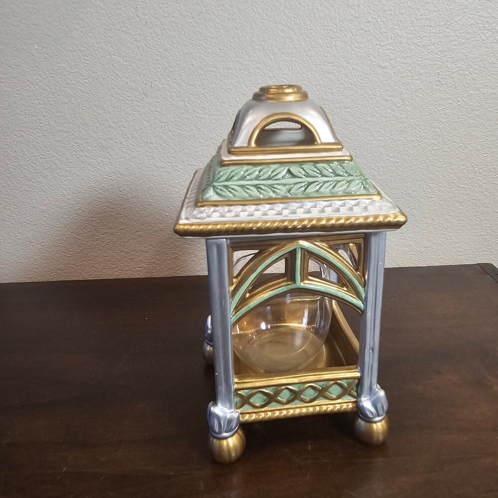 Fitz & Floyd Gregorian Candle Votive Holder with Lid